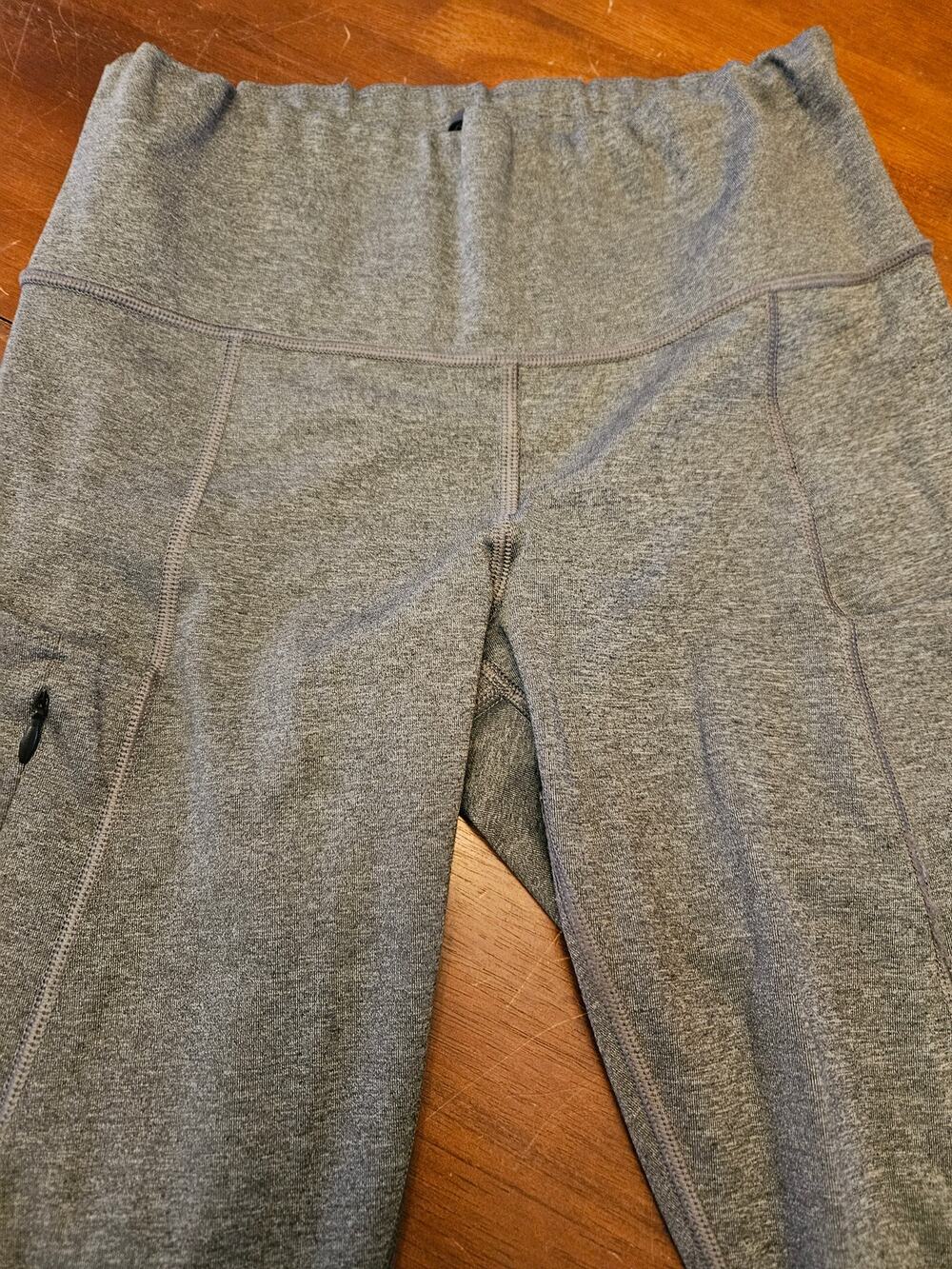 Athleta athletic workout cropped leggings size XS